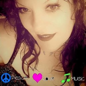 Meet your Posher, Charlotte